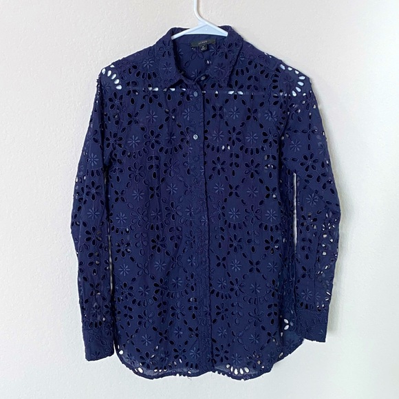 *SOLD* J.Crew Navy Button-up Embroidered Eyelet Shirt 0 - Picture 2 of 7